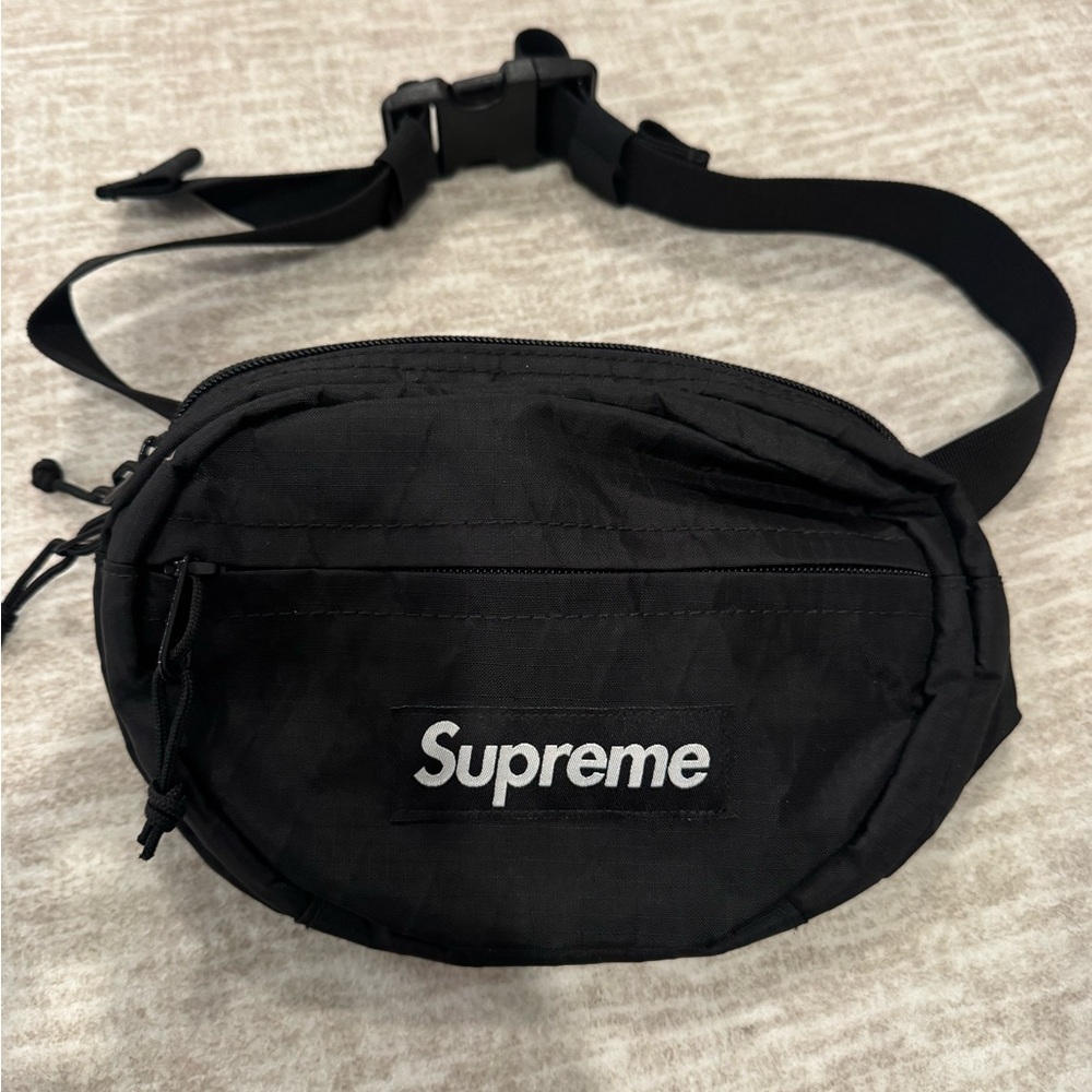 Supreme Waist Bag (FW18)